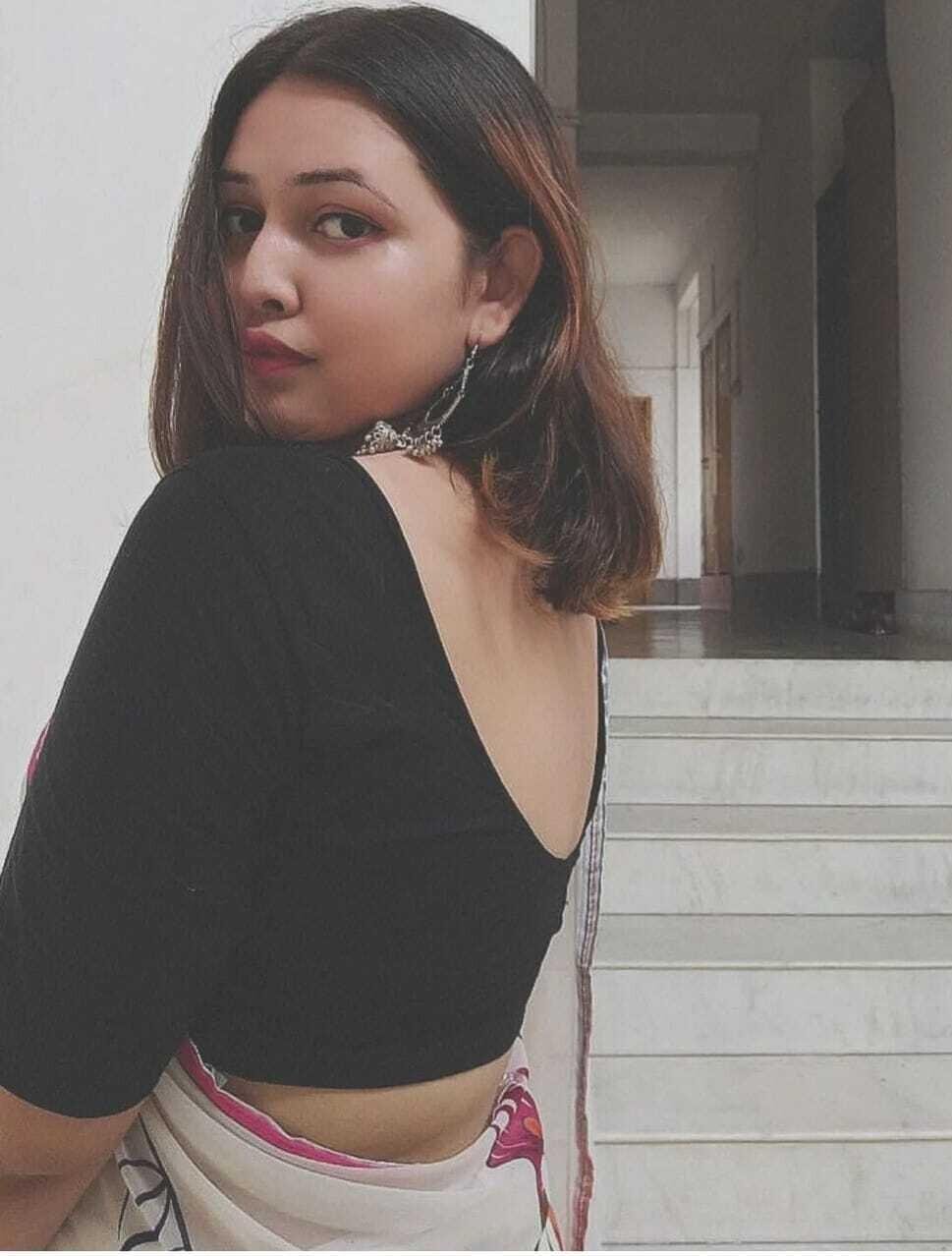 best Arjan Garh call girl